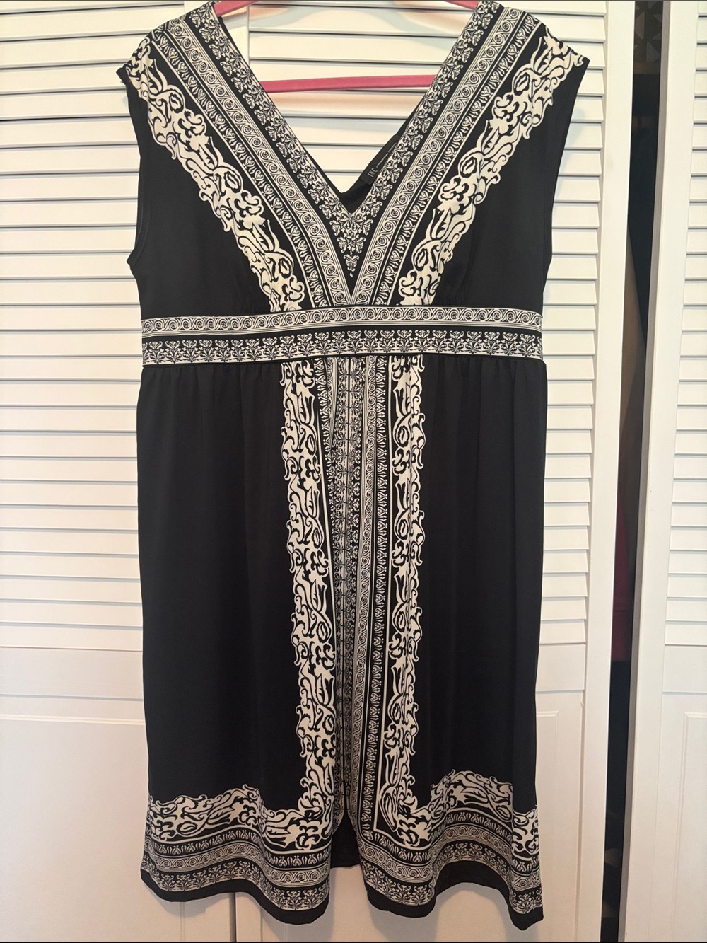 INC International Concepts Black and White V-Neck Midi Dress